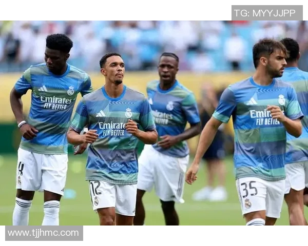 皇马阿诺德伯纳乌球场遭球迷嘘声,皇马生涯断崖式坠落 皇马阿诺德伯纳乌球场遭球迷嘘声,皇马生涯断崖式坠落